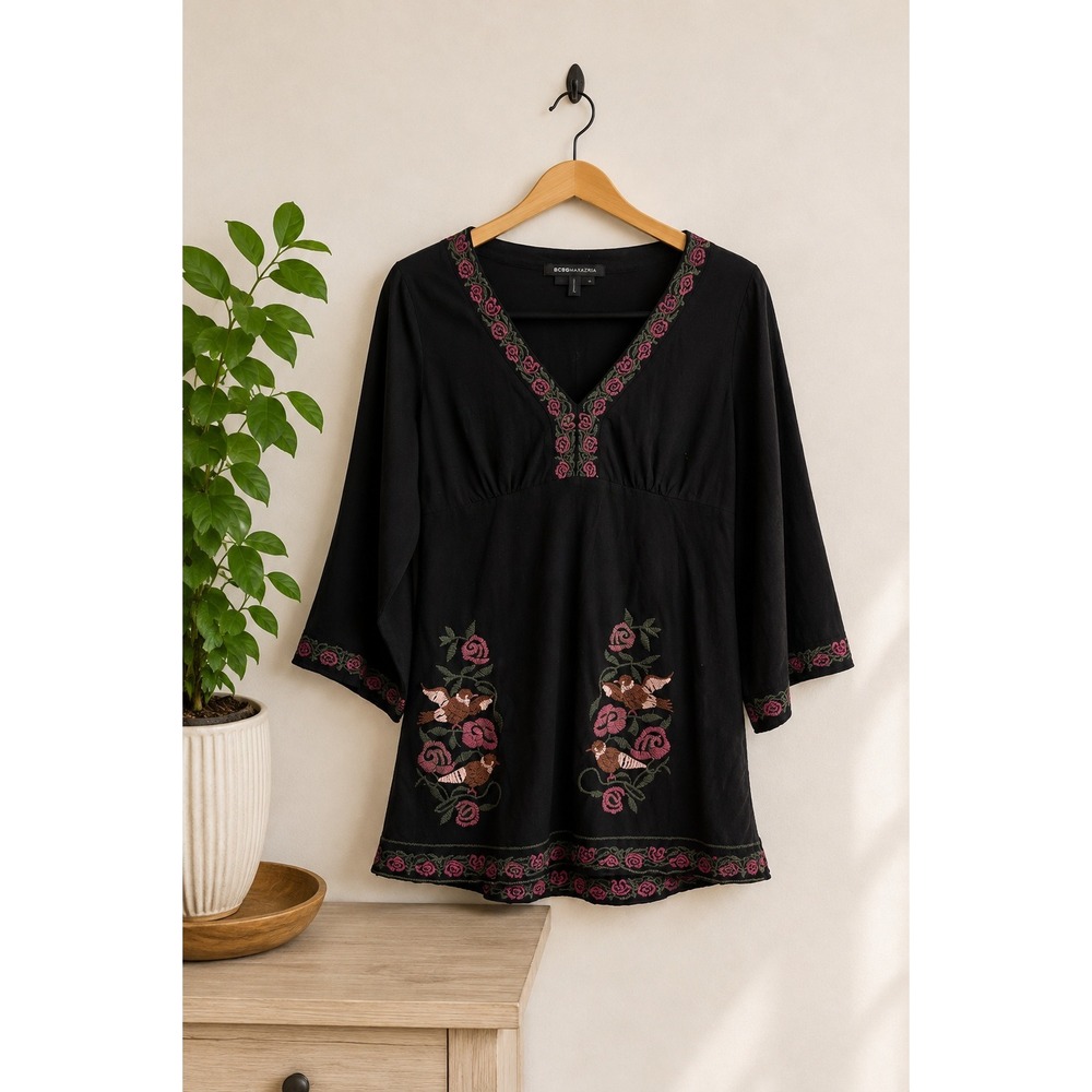 BCBG Max Azria Black Embroidered Babydoll Top Whimsigoth Boho Floral Birds L